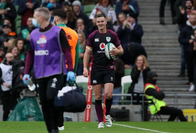 Johnny Sexton celebrates his try 