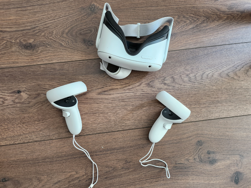 meta quest 2 vr headset review