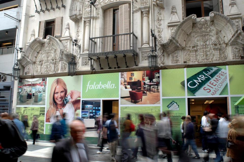 Una de las tiendas de Falabella en la calle Florida 