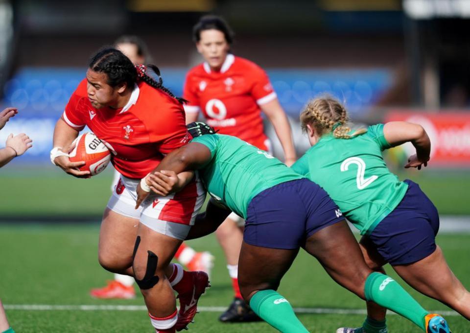 South Wales Argus: POWER: Sisilia Tuipulotu on the charge for Wales against Ireland