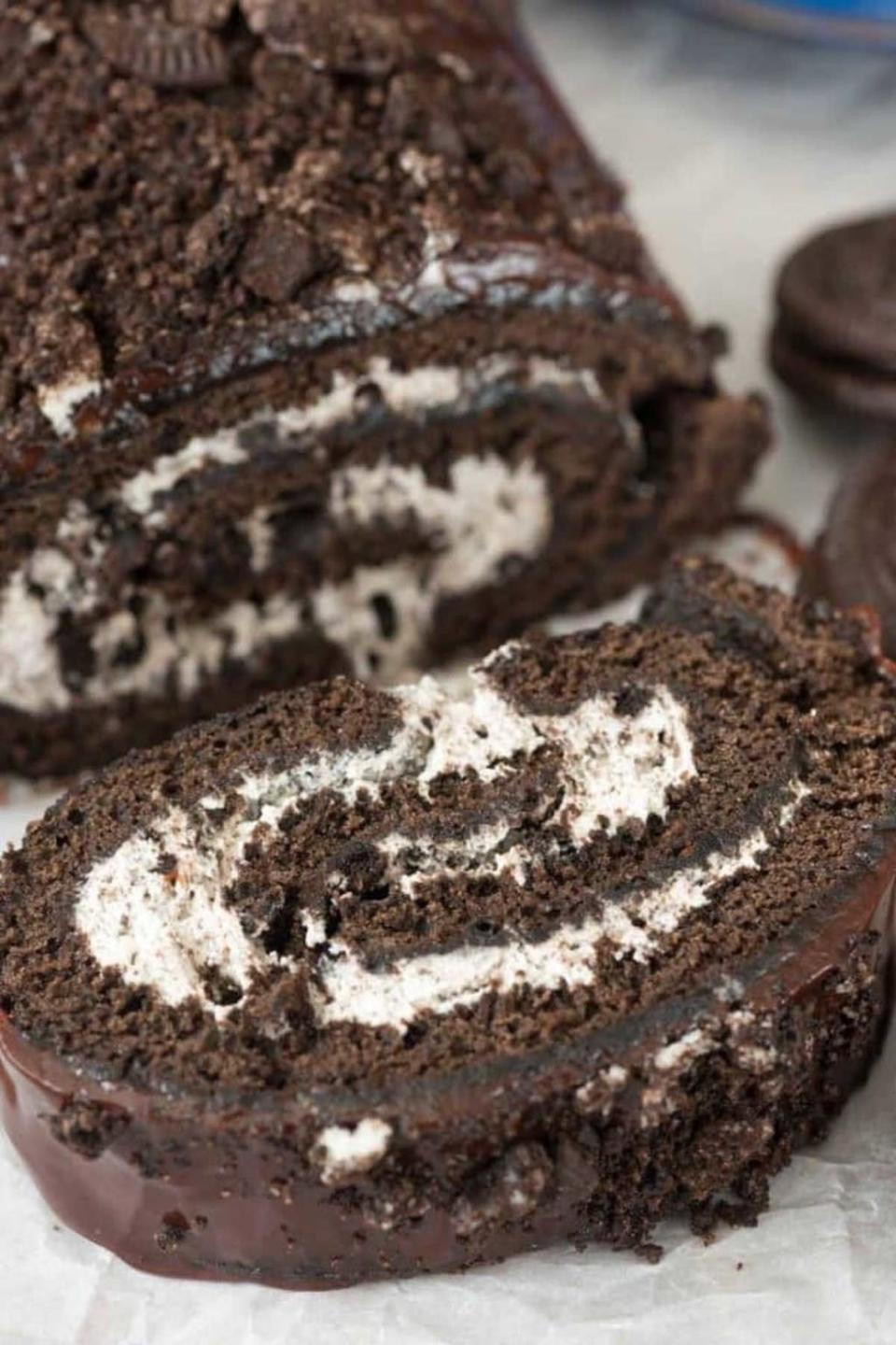 Cookies 'n Cream Cake Roll