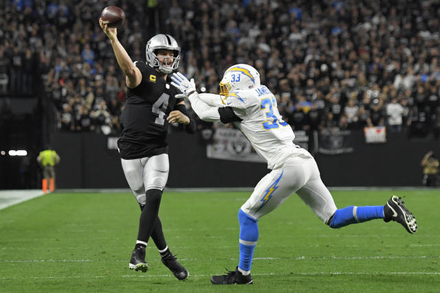 Raiders get past turmoil, face AFC champ Bengals in playoffs