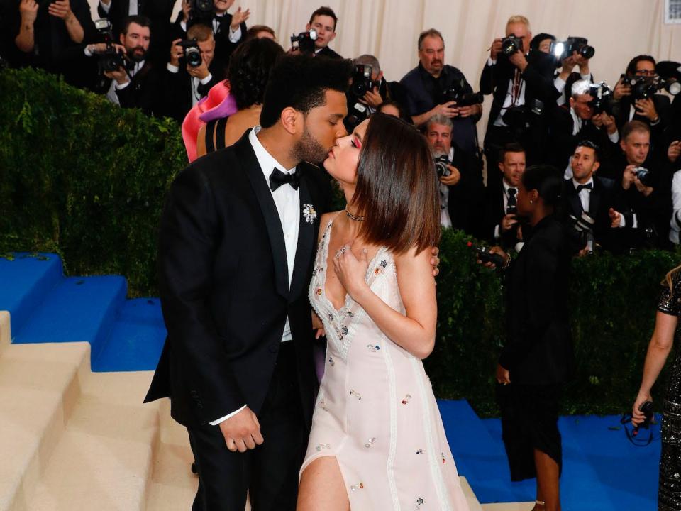 Selena Gomez & Weeknd