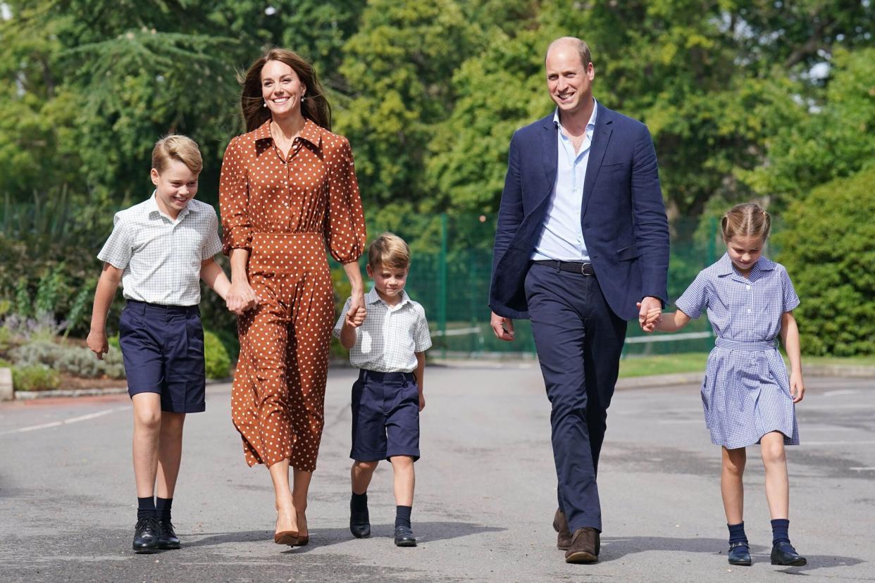 Britain's Prince George of Cambridge, Britain's Catherine, Duchess of Cambridge, Britain's Prince Louis of Cambridge, Britain's Prince William, Duke of Cambridge, and Britain's Princess Charlotte of Cambridge arrive for a settling in afternoon at Lambrook School, near Ascot in Berkshire on September 7, 2022 on the eve of their first school day.