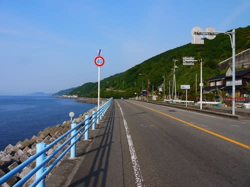 【熱血背包女】一個人的四國浪漫之旅：鐵道迷必來！不輸多良～在青春18聞名的下灘站，尋找神隱少女海上鐵道