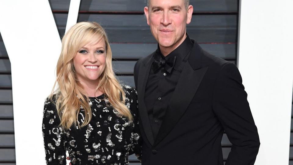 Reese Witherspoon and Jim Toth arrive for the Vanity Fair Oscar Party hosted by Graydon Carter at the Wallis Annenberg Center for the Performing Arts on February 26, 2017 in Beverly Hills, California