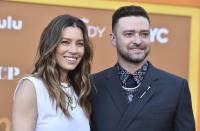 La actriz y productora Jessica Biel llega con su esposo, Justin Timberlake, al estreno de "Candy" en Los Ángeles el lunes 9 de mayo de 2022 en el teatro El Capitán. (Foto por Jordan Strauss/Invision/AP)