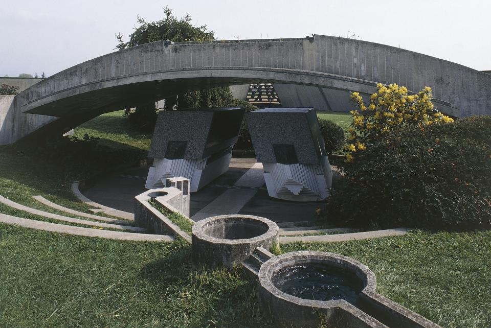 ITALY - JANUARY 11: Brion Monumental Tomb (1969-1978), architect Carlo Scarpa (1906-1978), the cemetrey of San Vito, Altivole, Veneto, Italy. Detail. (Photo by DeAgostini/Getty Images) Dune 2 shooting location brion sanctuary