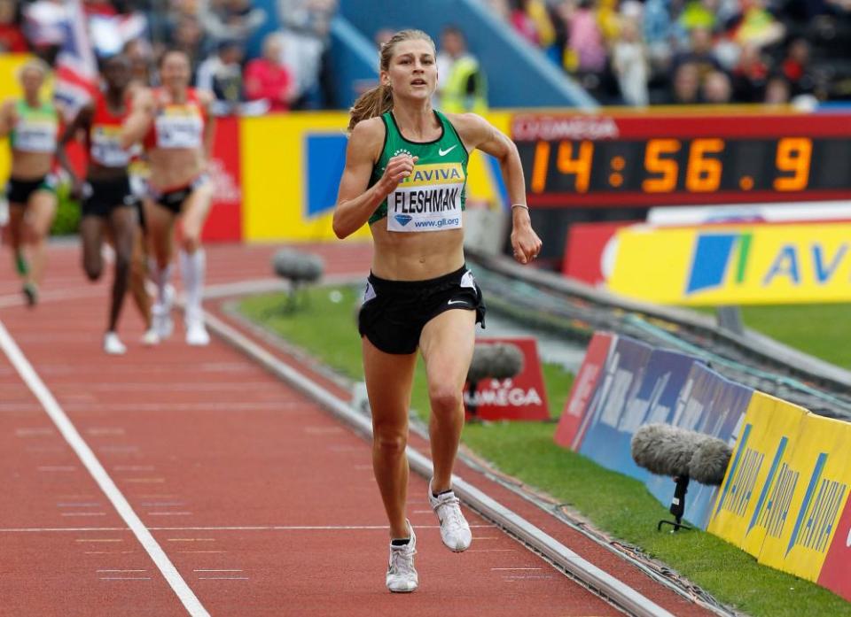 Lauren Fleshman of the US wins a 5000m in 2011