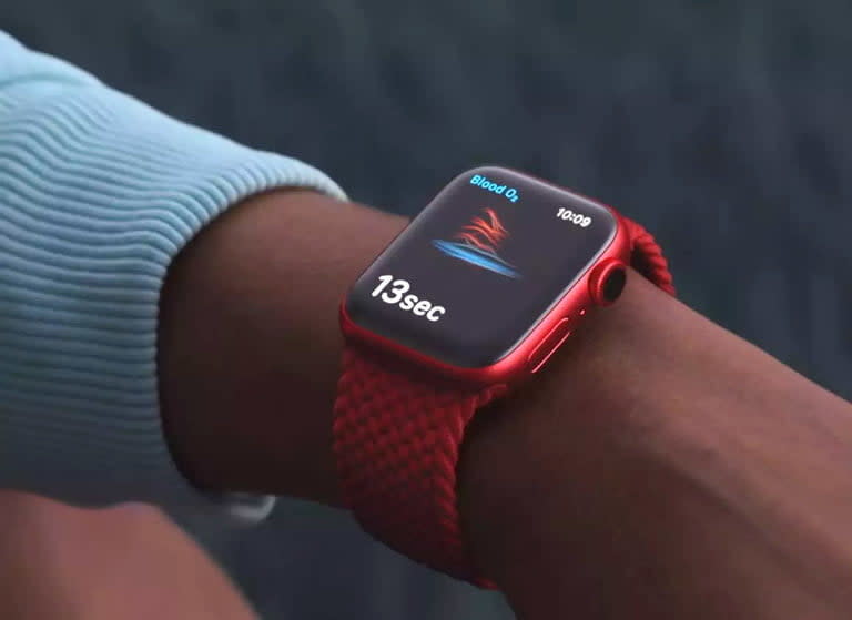 La característica más destacable del nuevo Apple Watch Series 6 es la capacidad de medir la saturación de oxígeno de tu sangre. Fuente de la imagen: DigitalTrends. 