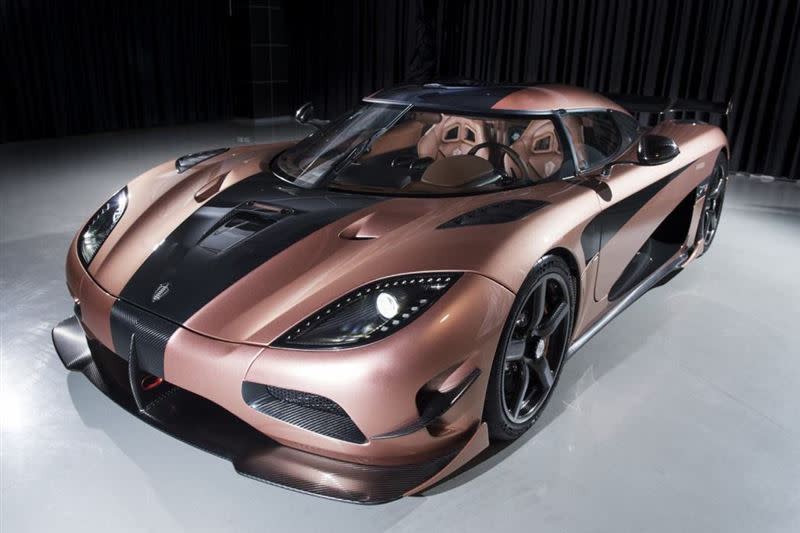 Koenigsegg Agera RS曾在2017年跑出284.55英里 (457.94公里)的極速紀錄。（圖／嘉鎷興業提供）