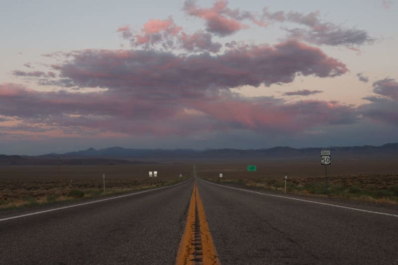 Few other stretches of road are quite as deserted as Highway 50 through Nevada. Taking you past scorpions, scorching sands and small and sleepy towns, this road might be one of the loneliest in North America - but expect plenty of bizarre experiences. Verena Wolff/dpa