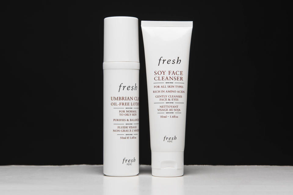 For her combination skin, Samantha uses: <a href="https://www.sephora.com/product/umbrian-clay-oil-free-lotion-P185408" target="_blank">Fresh Umbrian Clay Oil-Free Lotion</a>, $36; <a href="https://www.sephora.com/product/soy-face-cleanser-P7880?skuId=487694&amp;icid2=fresh_lp_bestsellers_carousel_us:p7880" target="_blank">Fresh Soy Face Cleanser</a>, $38.