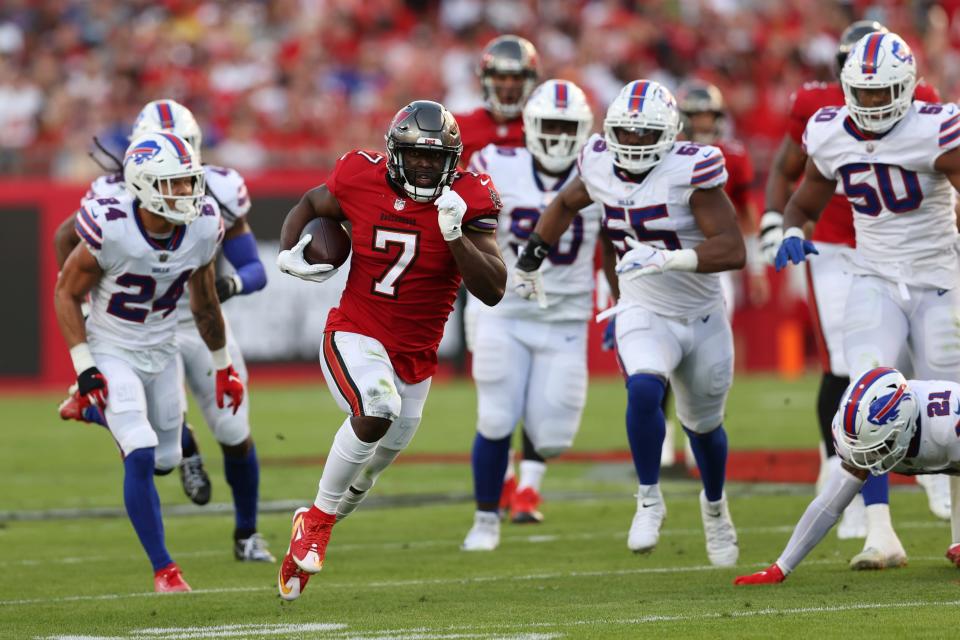 Leonard Fournette in action against the Bills in 2021 for the Tampa Bay Buccaneers.
