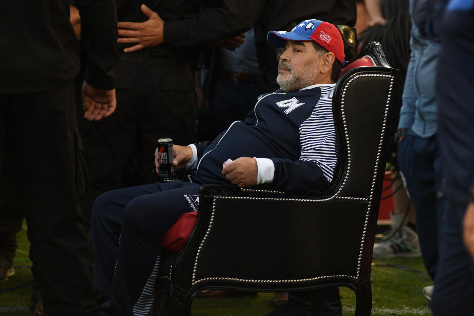 ROSARIO, ARGENTINA - OCTOBER 29: Diego Armando Maradona coach of Gimnasia waiting for the start of  a match between Newell's Old Boys and Gimnasia y Esgrima La Plata at Marcelo Bielsa Stadium on October 29, 2019 in Rosario, Argentina. (Photo by Luciano Bisbal/Getty Images)