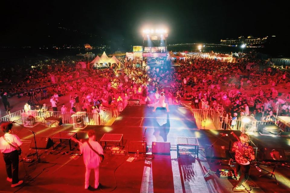 「2024新北市河海音樂季」之「新北市貢寮國際海洋音樂祭—海洋獨立音樂大賞」5月10日24時報名截止（圖為2023年資料照）。
