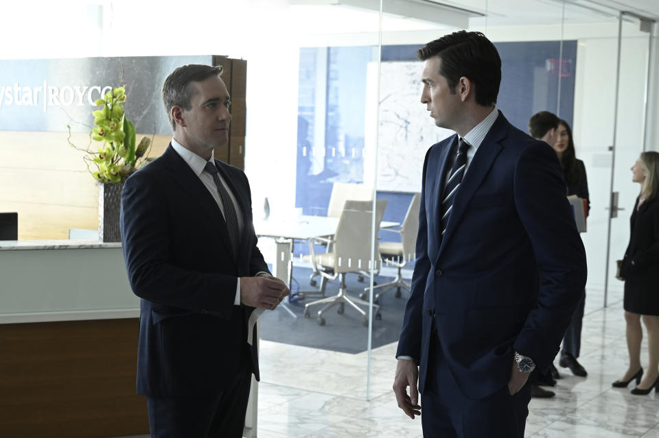 Tom and Greg, sorting out their differences in the series finale<span class="copyright">Courtesy of HBO</span>