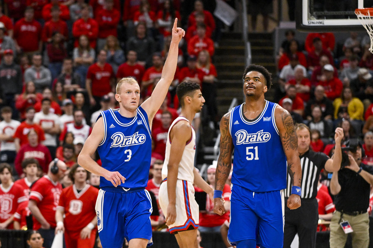 Drake Bulldogs guard Garrett Sturtz (3) reacts after making a shot against the Bradley Braves during the Missouri Valley Conference championship game. (Photo: Jeff Curry-USA TODAY Sports