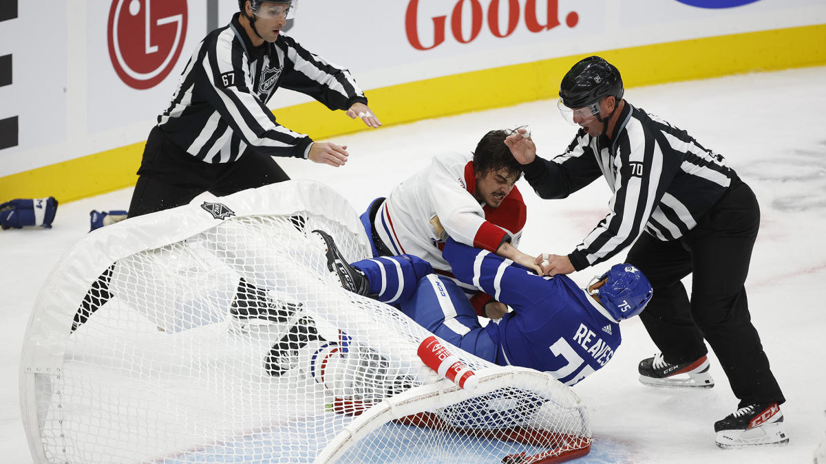 Leafs tough guy Reaves didn't like getting 'jumped' by Xhekaj: 'If you want  to fight just ask