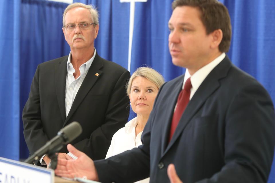 Governor Ron DeSantis held a press conference in Immokalee announcing the opening of another site to get a monoclonal antibody treatment. The Governor promoted that this treatment is given to prevent the virus from attaching to and entering human cells and even alleviate symptoms in some once someone tests positive for COVID-19. Dr. Kenneth Scheppke, Medical Director, Florida Division of Emergency Management also spoke to this treatment.  Representative Lauren Melo, District 80, and County Commissioner, William McDaniel, Jr. were also in attendance.