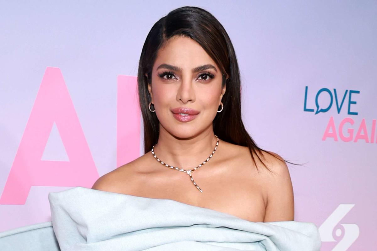 Priyanka Chopra Sex Sex Sex - Priyanka Chopra Reveals She Fell Down on the 'Love Again' Red Carpet: 'I  Was Mortified'