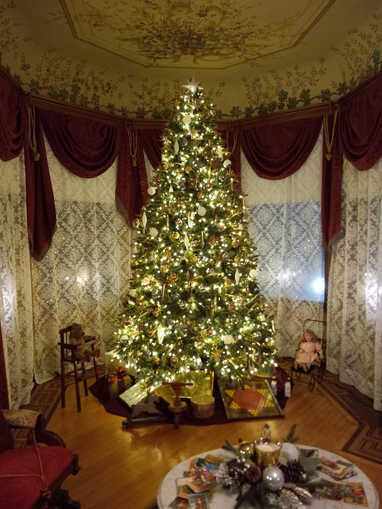 The Victorian House Museum extended its holiday hours 1-4 p.m. Monday-Thursday and 1-8 p.m. Friday and Saturday, Jan. 2-8.