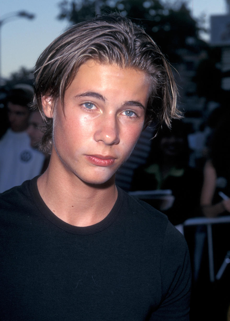 Erik Von Detten posing at a premiere in 1997