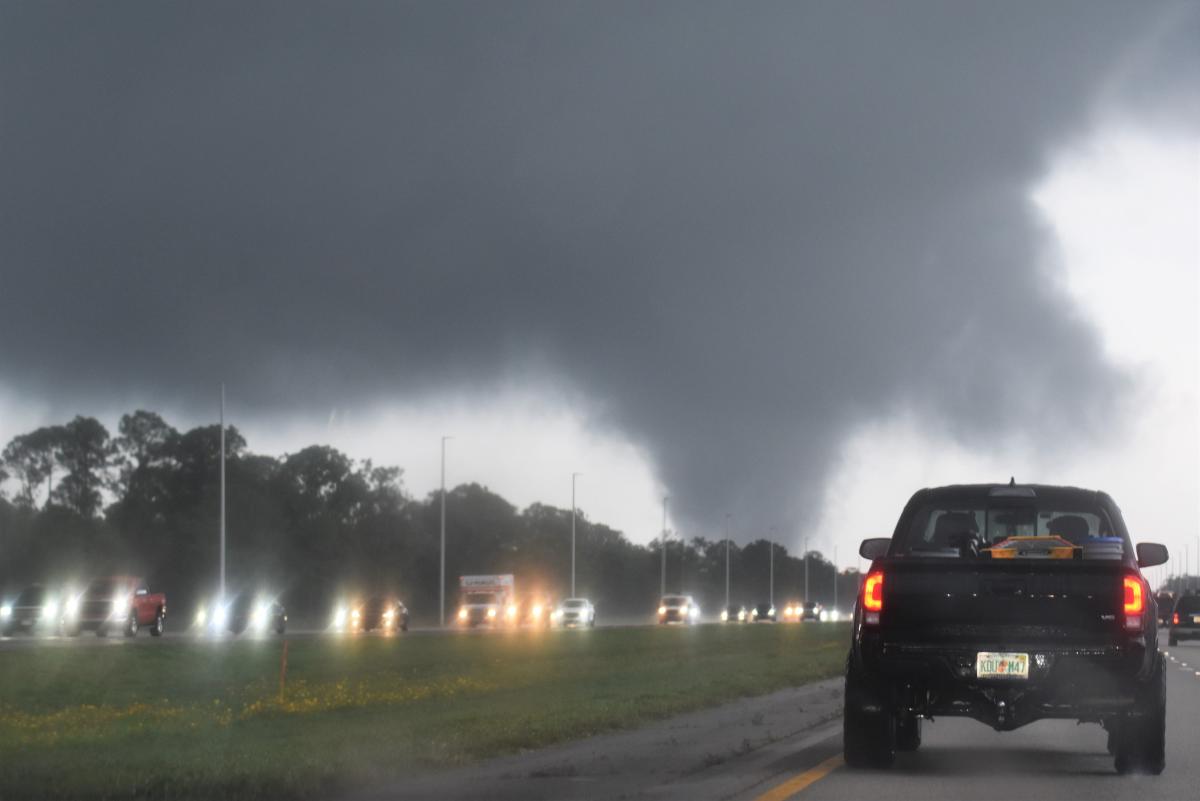 Tornado touches down near Port St. Lucie as motorists on Interstate 95 pull over for safety