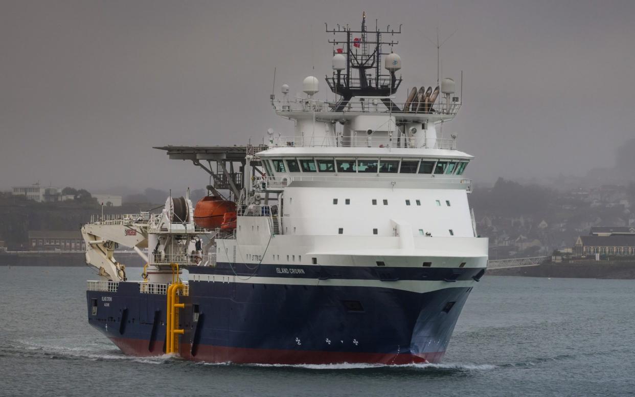 Royal Navy mine-hunting ship - Juliet Ritsma/Royal Navy