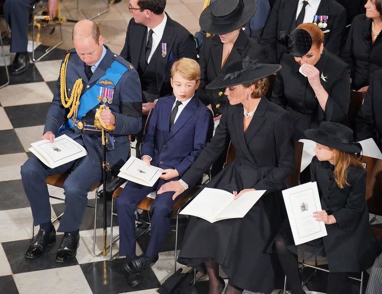 El príncipe Guillermo, el príncipe George, la princesa Kate y su hija la princesa Charlotte