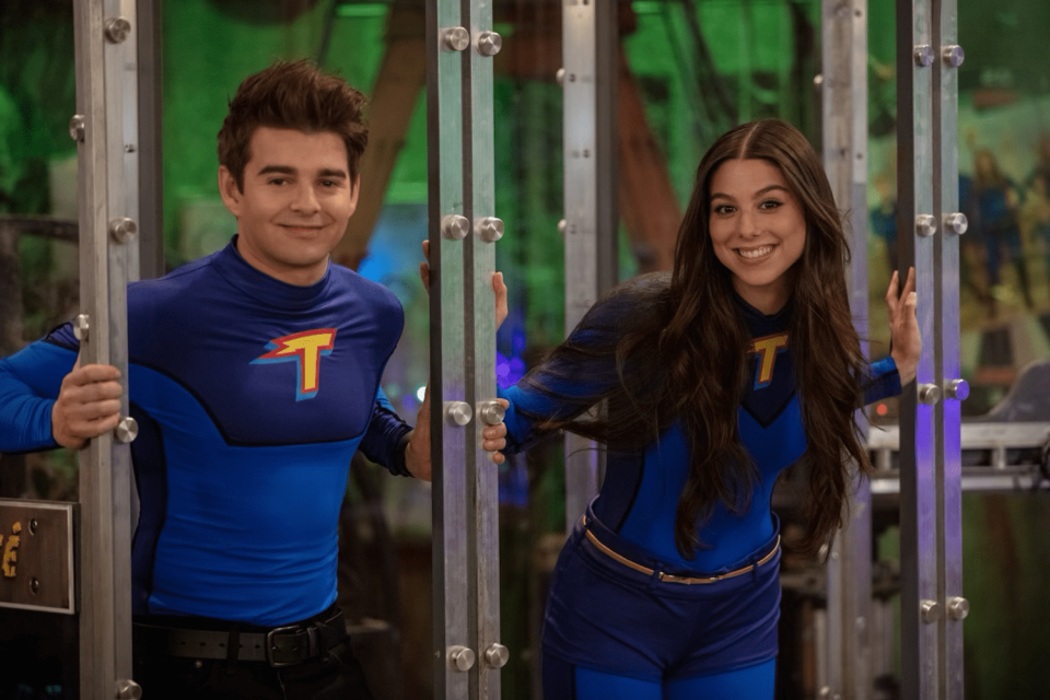 Jack Griffo and Kira Kosarin in 