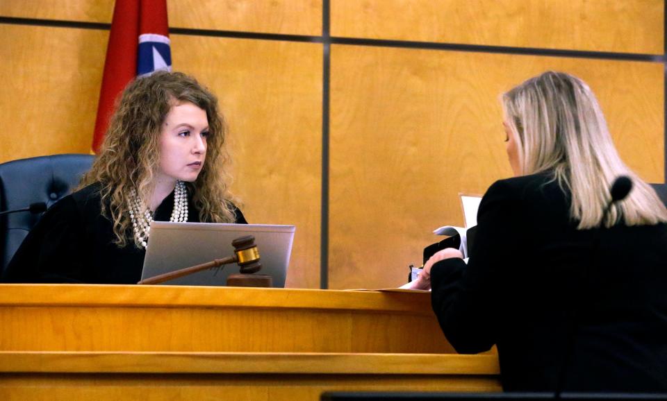 Judge Brittany Stevens work with Smyrna Town Court Clerk Lisa Brewer in Smyrna General Session Court on Tuesday, Oct. 24, 2023.