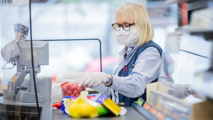 Im Einzelhandel werden weniger als 30 Prozent der Beschäftigten nach Tarif bezahlt. Foto: dpa