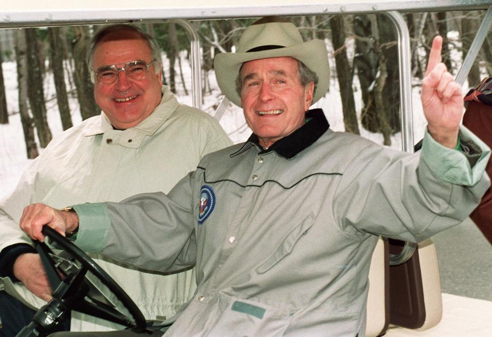George H.W. Bush mit Helmut Kohl