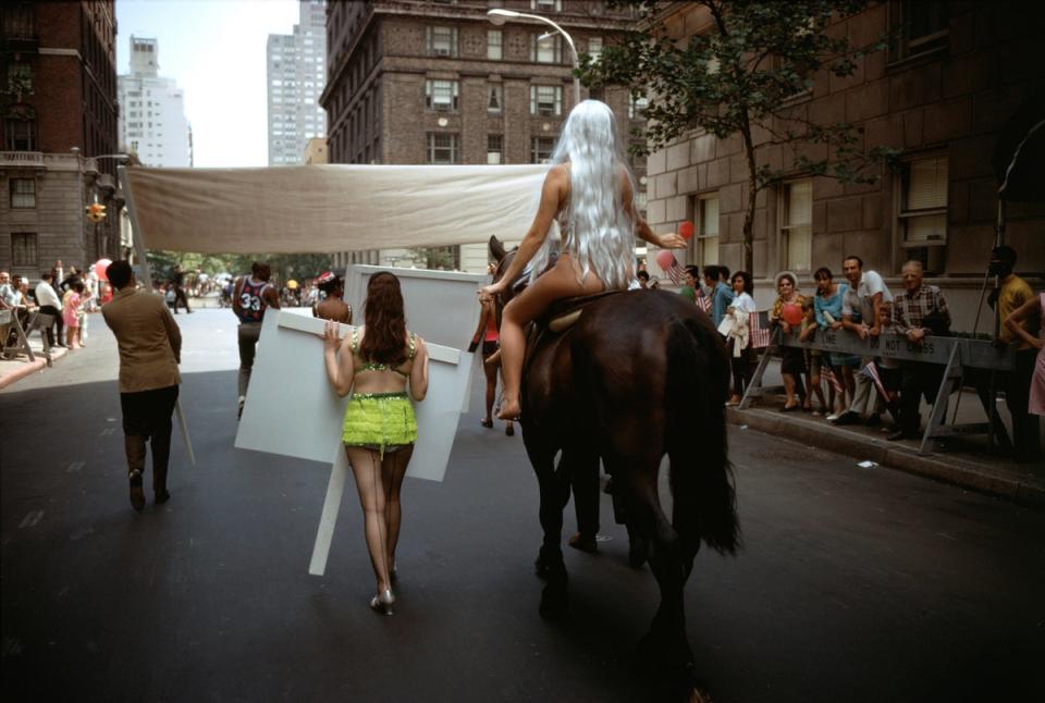 Lady Godiva rides in a parade on Manhattan’s Upper East Side, 1968 (Joel Meyerowitz)