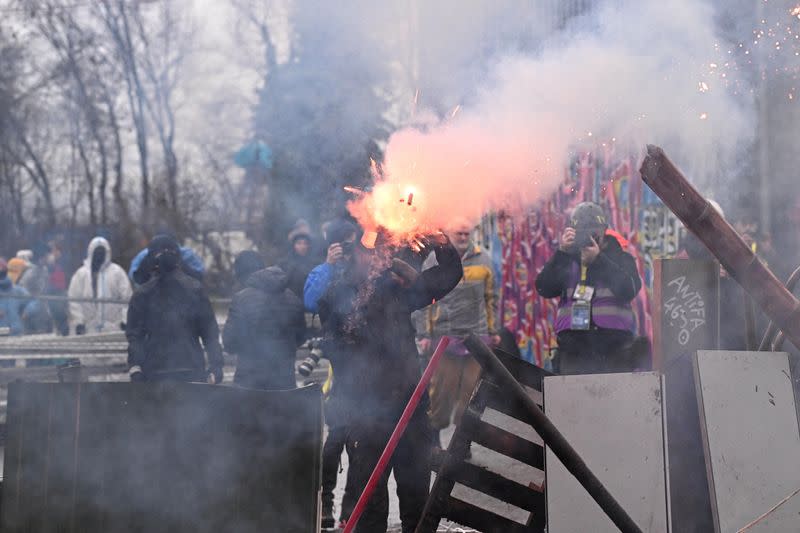 German police clash with activists in showdown over coal mine expansion in Luetzerath