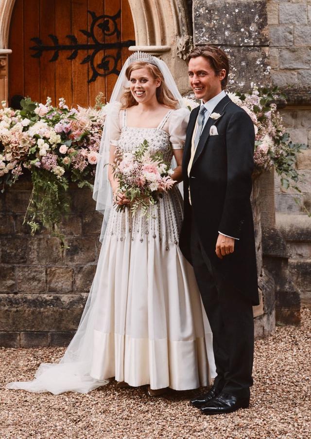 Princess Beatrice s Stunning Vintage Wedding Dress Was Her