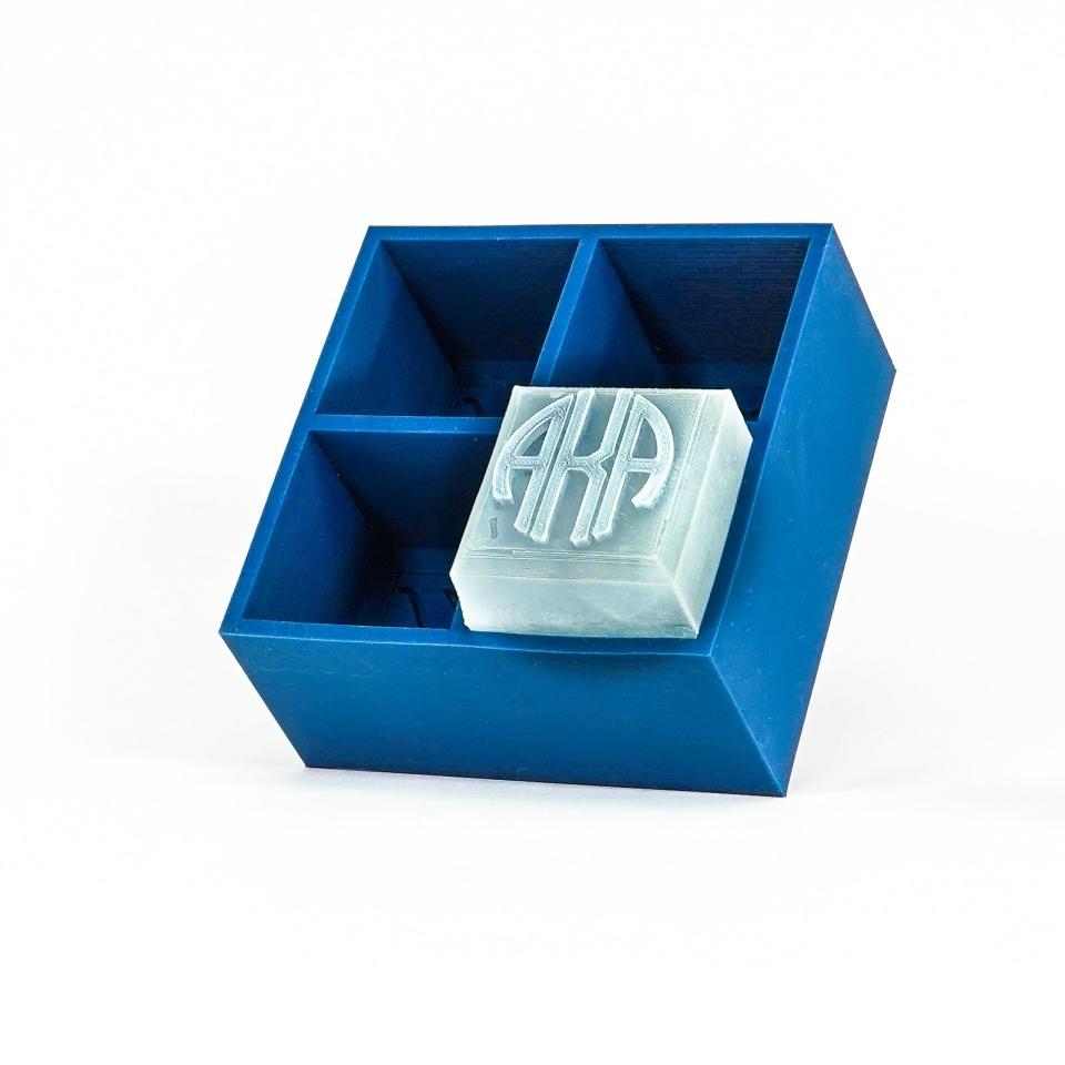 <p><a href="https://go.redirectingat.com?id=74968X1596630&url=https%3A%2F%2Fsiligrams.com%2Fproducts%2Fcustomizable-ice-cube-tray-1%3Fvariant%3D43574263742672&sref=https%3A%2F%2Fwww.housebeautiful.com%2Fshopping%2Ffurniture%2Fa60430153%2Fbar-cart-debate-2024%2F" rel="nofollow noopener" target="_blank" data-ylk="slk:Shop Now;elm:context_link;itc:0;sec:content-canvas" class="link ">Shop Now</a></p><p>Customizable Ice Cube Tray</p><p>siligrams.com</p><p>$29.00</p>