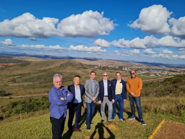 Rockwell Automation technologies will help power the first Giga Factory in Latin America, to be built by Bravo Motor Company. Representatives from Bravo Motor and Rockwell are pictured at the future site of the factory, located in Nova Lima – Minas Gerais, Brazil.
