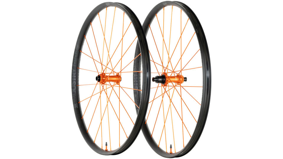 Industry Nine SOLix M Trail 285 wheelset