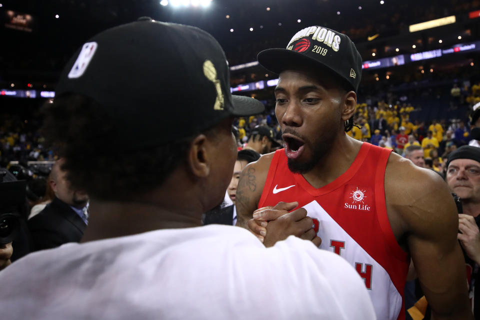 Kawhi Leonard #2 of the Toronto Raptors celebrates his teams win victory over the Golden State Warriors in Game Six to win the 2019 NBA Finals at ORACLE Arena on June 13, 2019 in Oakland, California. (Photo by Ezra Shaw/Getty Images)