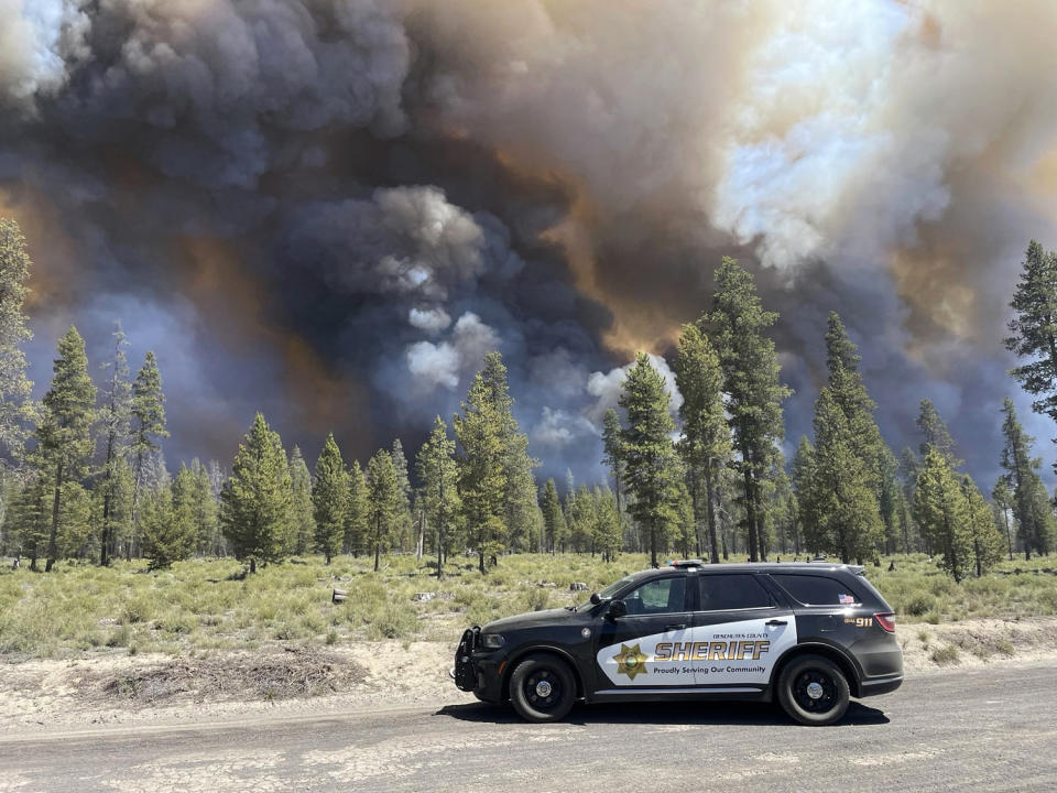 Wildfire near La Pine, Oregon (Kyle Kalambach/Deschutes County Sheriff's Office via AP file)