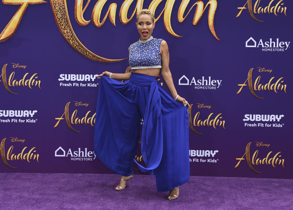 El estreno de 'Aladdín' en Los Ángeles también se recordará porque Jada Pinkett Smith, la mujer de Will Smith, se vistió de genio para la ocasión. LOL! (Foto: Jordan Strauss / Invision / AP).