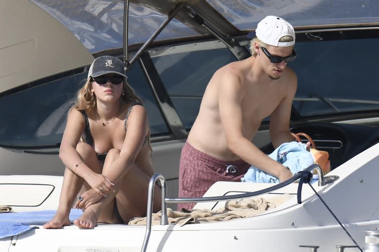 En fotos: de la escapada romántica de Millie Bobby Brown al día de playa de Moria Casán y Fernando Galmarini en Lisboa