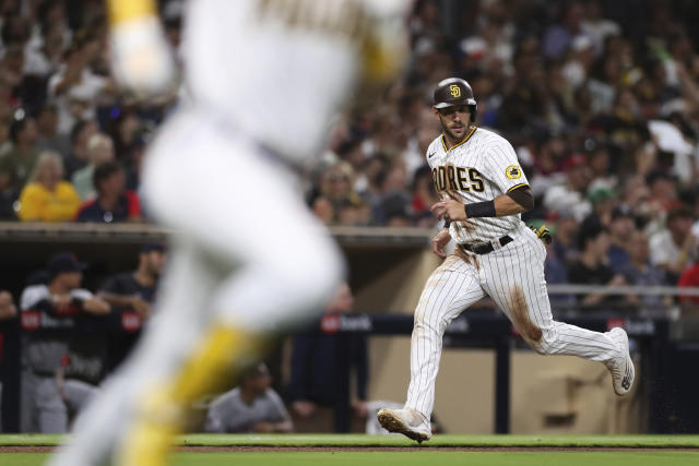 Gonzalez, Giménez homer off Clevinger, Guardians top Padres