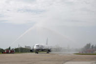 <p>A JetBlue aeroplane, the first commercial scheduled flight between the United States and Cuba in more than 50 years, lands at Abel Santamaria International Airport in Santa Clara, Cuba, Aug. 31, 2016. Aug. 31, 2016. (Photo: Alexandre Meneghini/Reuters)</p>