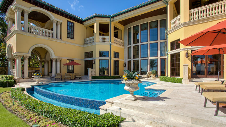 The infinity pool - Credit: Edward Butera | ibi designs inc. | Boca Raton Florida