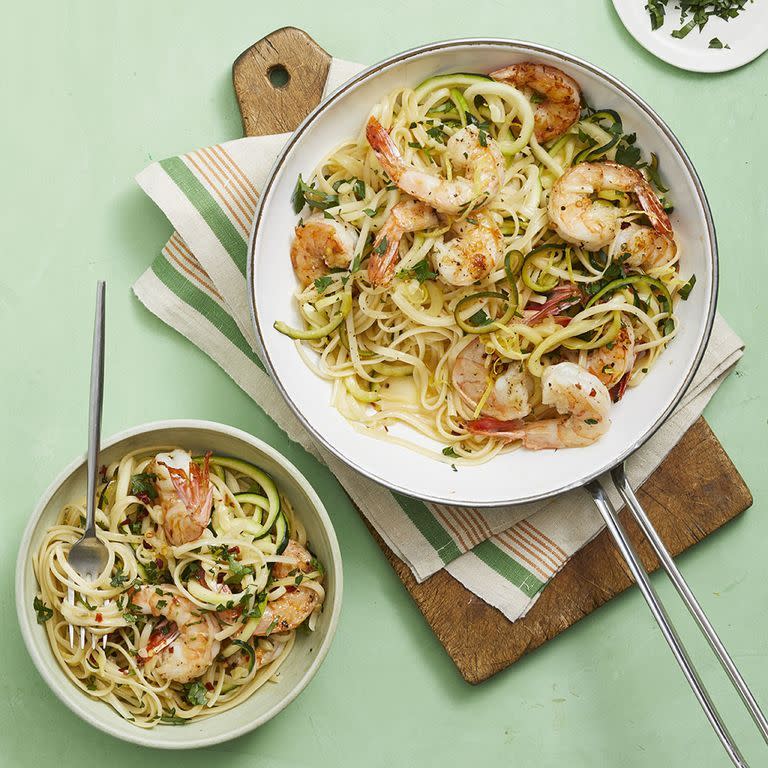 heart healthy recipes pan and bowl of shrimp scampi with zoodles