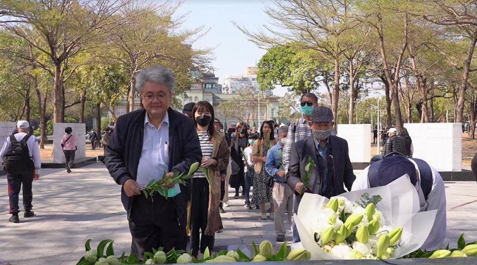 高雄「0306大屠殺」76週年，受難者家屬重回歷史現場追思。   圖：台灣二二八關懷總會提供