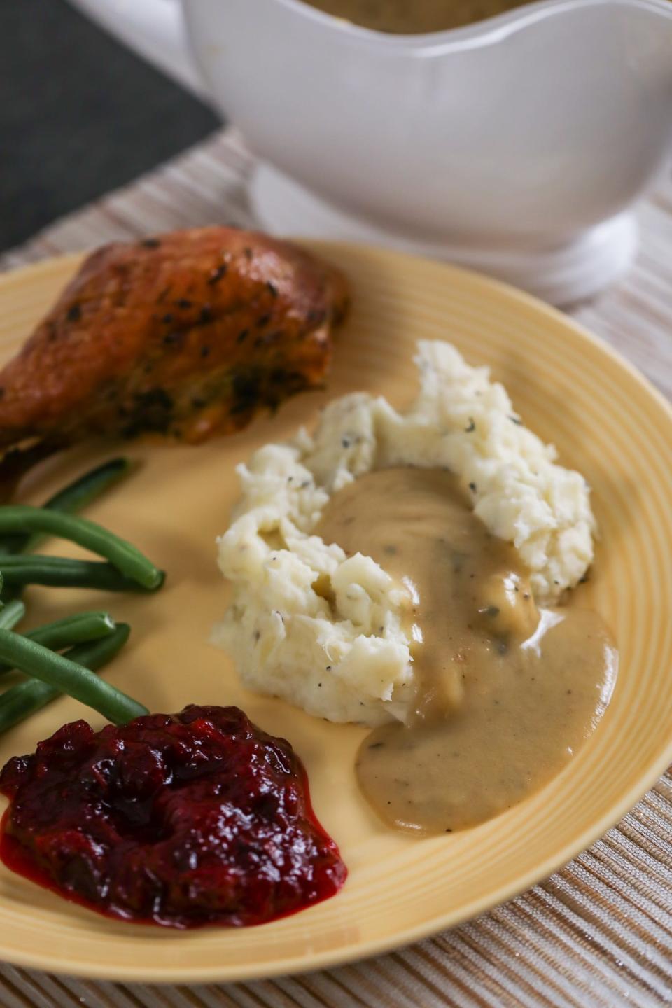 Tasty traditional turkey gravy for Thanksgiving